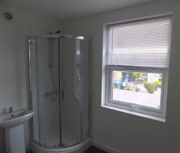 1 bedroom property to rent - Photo 4