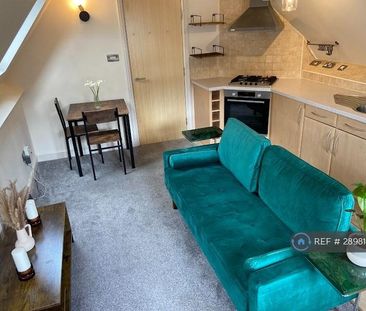 1 bedroom flat to rent - Photo 1