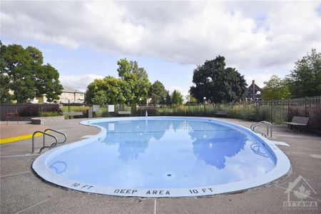 For Lease - 260 Brittany Drive Unit# 200, Manor Park - Cardinal Glen and Area, Ontario - Photo 3