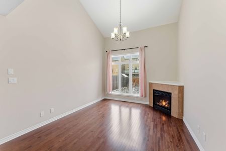 For Lease - 359 Kingbrook Drive, Kanata, Ontario - Photo 3