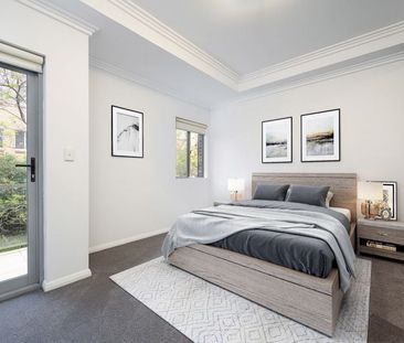 Spacious Townhouse Style with 2 Courtyards. - Photo 3