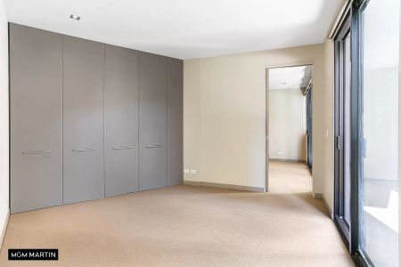 MGM MARTIN - ONE BEDROOM APARTMENT - Photo 2