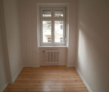 Schöne Altbauwohnung mit Balkon - Photo 1