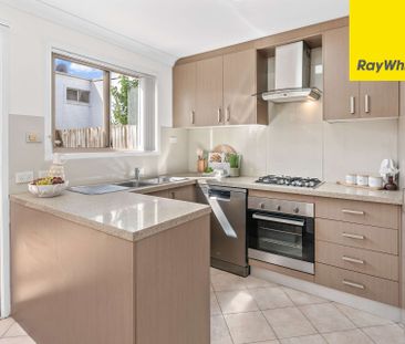 FRESHLY UPDATED 3-BEDROOM TOWNHOUSE IN THE HEART OF LIDCOMBE - Photo 2