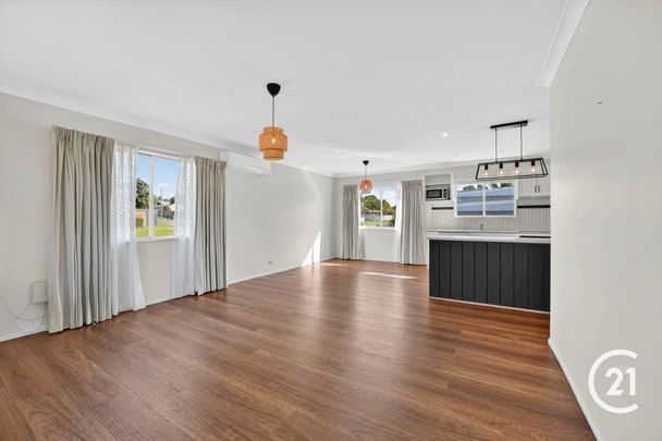 Large Family Home - Photo 1