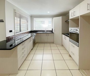 4 Bedroom family home in Totara Heights - Photo 6