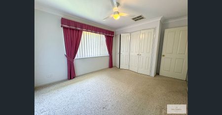 Neat & Tidy Easy-Care Home - Photo 2