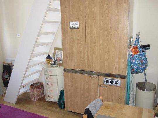 Studio to rent - Photo 1