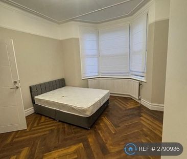 1 bedroom in a house share to rent - Photo 3