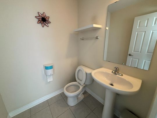 For Lease - 88 Grand Trunk Avenue, Vaughan, Ontario - Photo 1