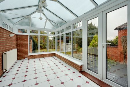 4 bed detached bungalow to rent in Salts Avenue, Loose, ME15 - Photo 3