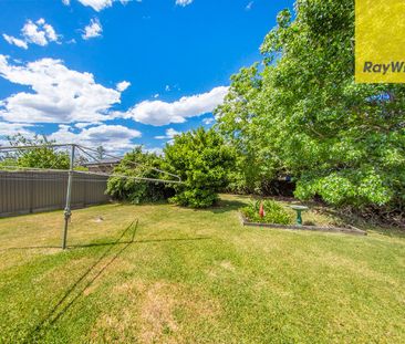 Charming Multi Room Family Home Situated On Parramatta CBD Fringe -... - Photo 5