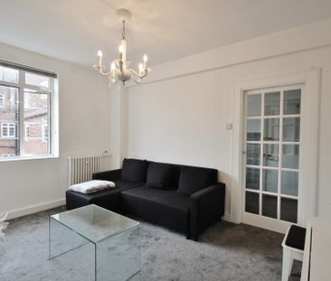 Latymer Court, Hammersmith Road, Hammersmith, London, W6 - Photo 3