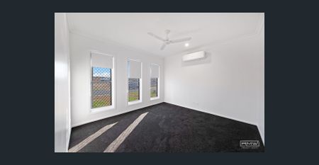 Modern Family Home in Parkhurst! - Photo 2