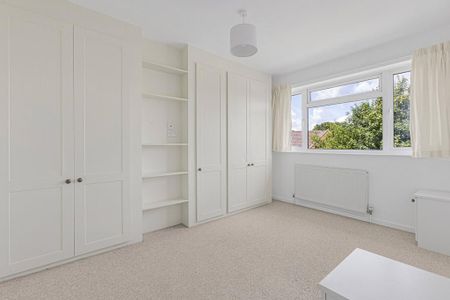 2 bedroom semi-detached house to rent - Photo 5