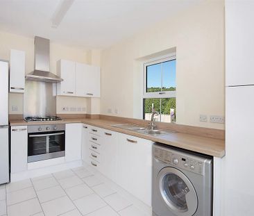 2 bedroom detached house to rent - Photo 2