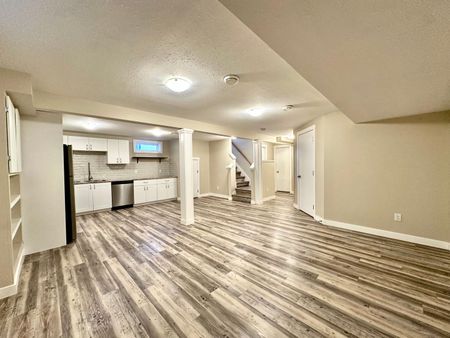 8504 152 A Avenue - Photo 3