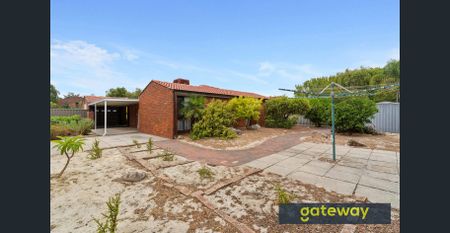 Charming 3 Bedroom Home in a Prime Leeming Location! - Photo 4