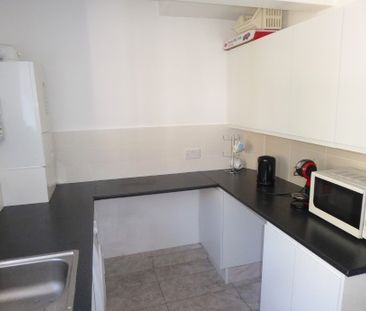 Room in a Shared House, Methwold Road, W10 - Photo 5