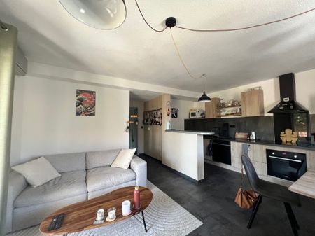Location Appartement 3 pièces 58m² NARBONNE 11100 - Photo 4