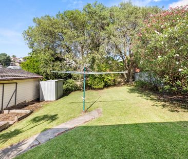 32 Granada Avenue, Macquarie Hills NSW 2285 - House For Rent | Domain - Photo 5