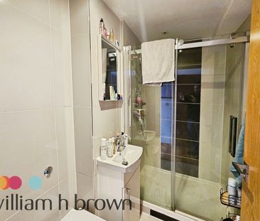 Parkway, Chelmsford - Photo 6