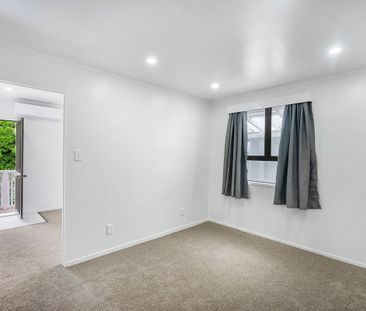 Tidy One Bedroom Unit (Upstairs unit) - Photo 4