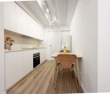 Carrer de lAllada-Vermell, Barcelona, Catalonia 08006 - Photo 1