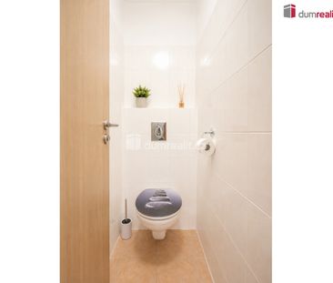 Pronájem bytu 2+kk 47 m², V Honech 686, Klecany - Photo 6