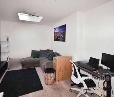 Orchardville, Burnham, SL1 - Photo 2