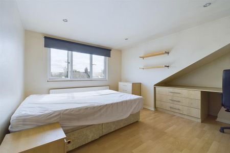 5 bedroom maisonette to rent - Photo 3