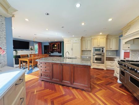 For Lease - 2415 Jarvis Street Unit# B4, Mississauga, Ontario - Photo 5