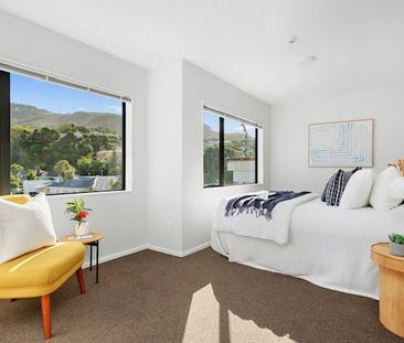 Welcome to 232 Main Road, Tawa - Photo 4