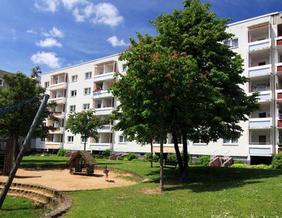 Graf-von-Stauffenberg-Straße 4 - Foto 1