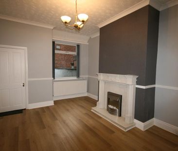 4 bedroom terraced house to rent - Photo 2