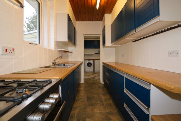 East Lodge, Clayton, St Andrews, Clayton | St Andrews - Photo 1