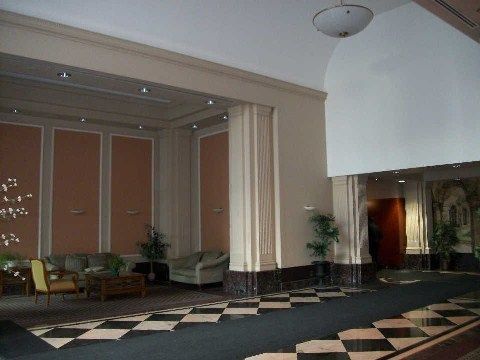 For Lease - 11 Lee Centre Drive Unit# 2205, Toronto, Ontario - Photo 1