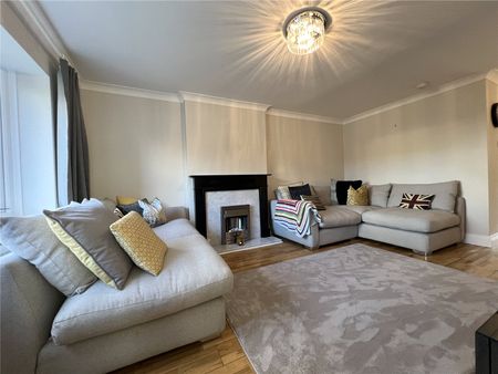 41, Meadowgate Vale, Lofthouse, Wakefield, West Yorkshire, WF3 3SP - Photo 2