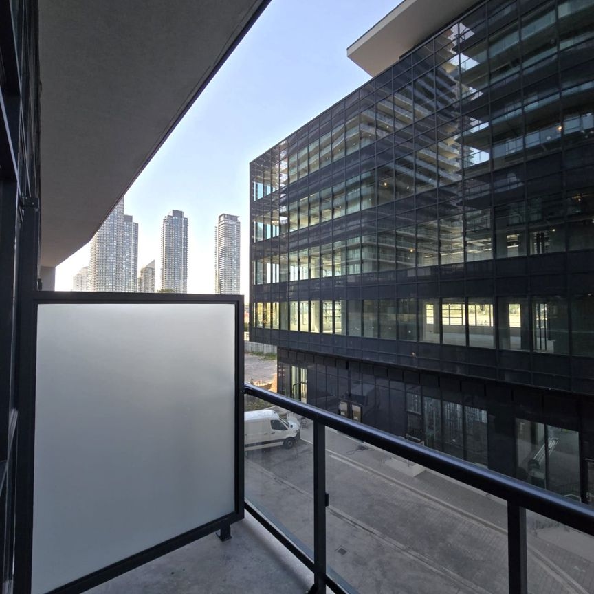 For Lease - 38 Annie Craig Drive Unit# 409, Toronto, Ontario - Photo 1