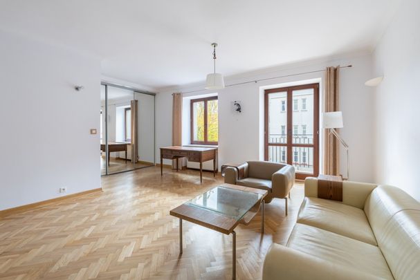 Mokotów, 112,57m2, 4 pokoje w kamienicy, balkon - Photo 1