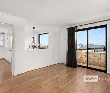 2 STOREY MANSION IN PELICAN POINT - Photo 2