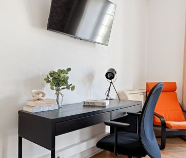 Avenida de Sidónio Pais, Lisbon, Lisbon 1050-215 - Photo 6