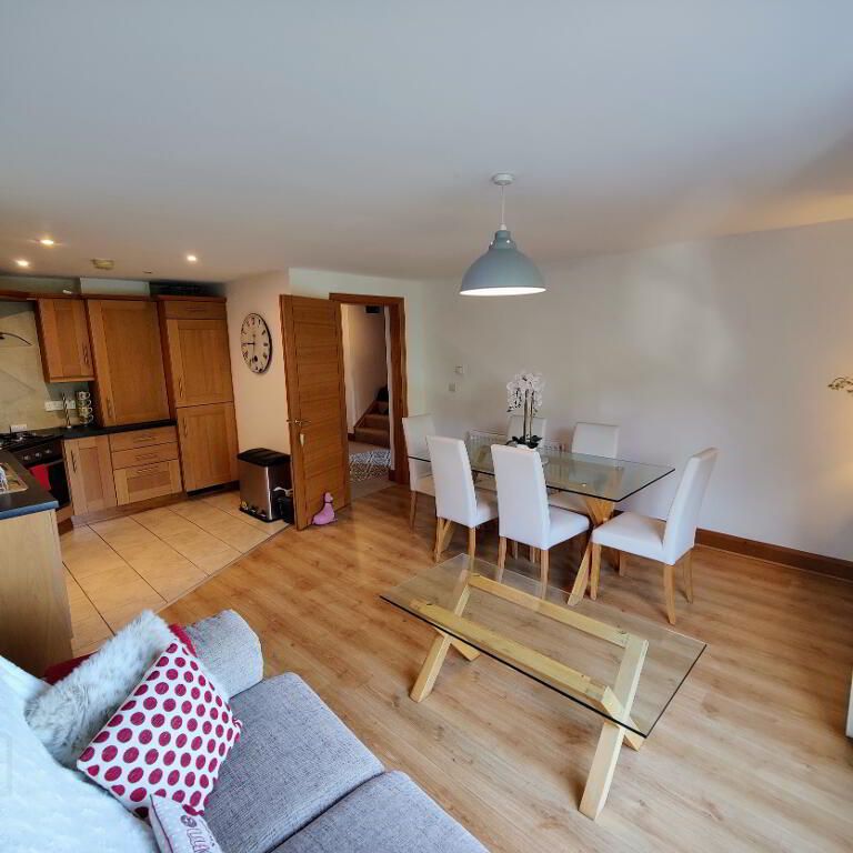 Unit 8, 230 Malone Road, Belfast, BT9 5LQ - Photo 1