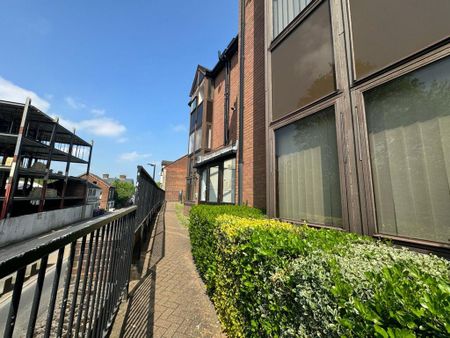 1 bedroom flat to rent - Photo 3