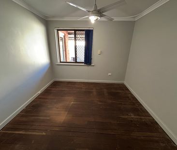 40 Doorigo Road, Armadale WA 6112 - House For Rent | Domain - Photo 4