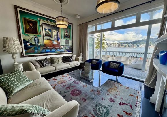 A Masterpiece of Elegance & Comfort in Oriental Bay - Photo 1