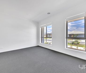 Well presented 3 bed 2 bath home - Photo 2