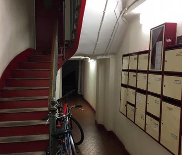 STUDIO 14m² PARIS IIème - Photo 3