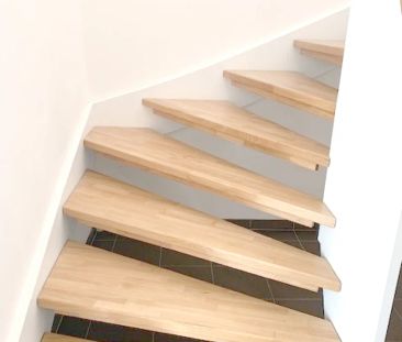 Wohnen auf 2 Ebenen - schöne 3 Zimmerwohnung mit Balkon und Terrass... - Photo 1