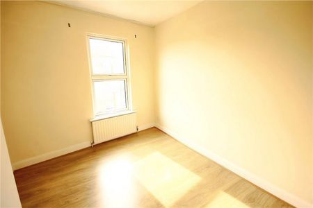 London Road, Thornton Heath, CR7 7HQ - Photo 4